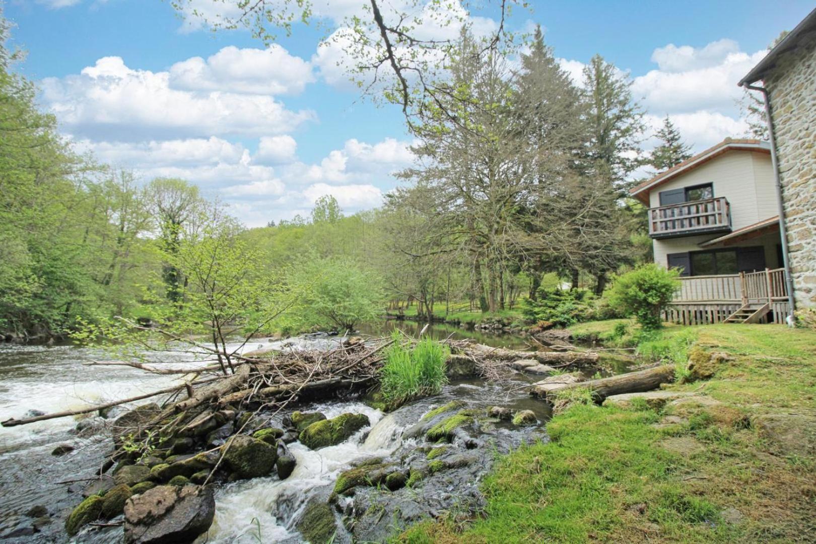 Villa Trois Anes Et Un Moulin Bessines-sur-Gartempe Exterior foto