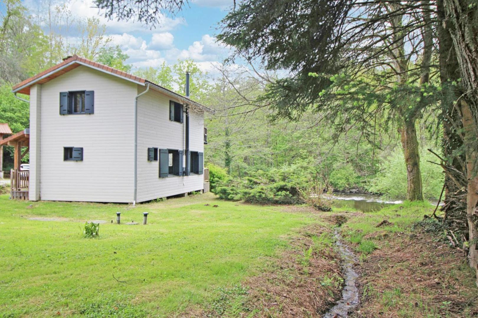 Villa Trois Anes Et Un Moulin Bessines-sur-Gartempe Exterior foto